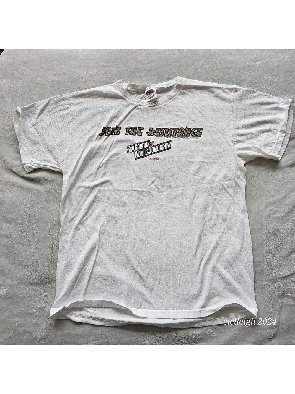 💥4 for $25💥 Sky Captain and the World of Tomorrow Tshirt
